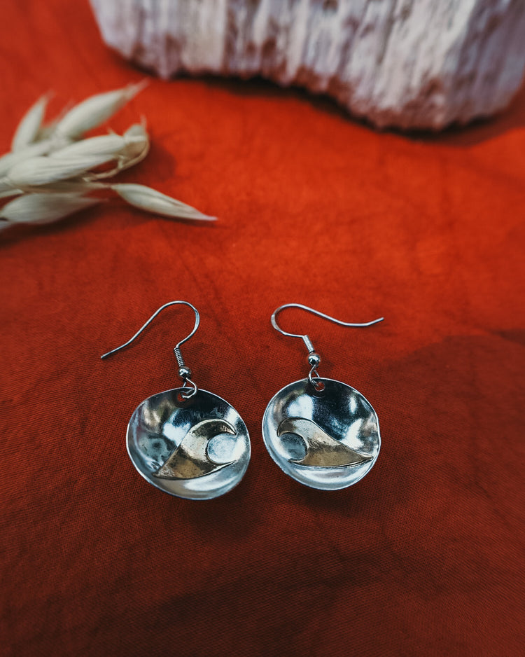 Ola Dangles