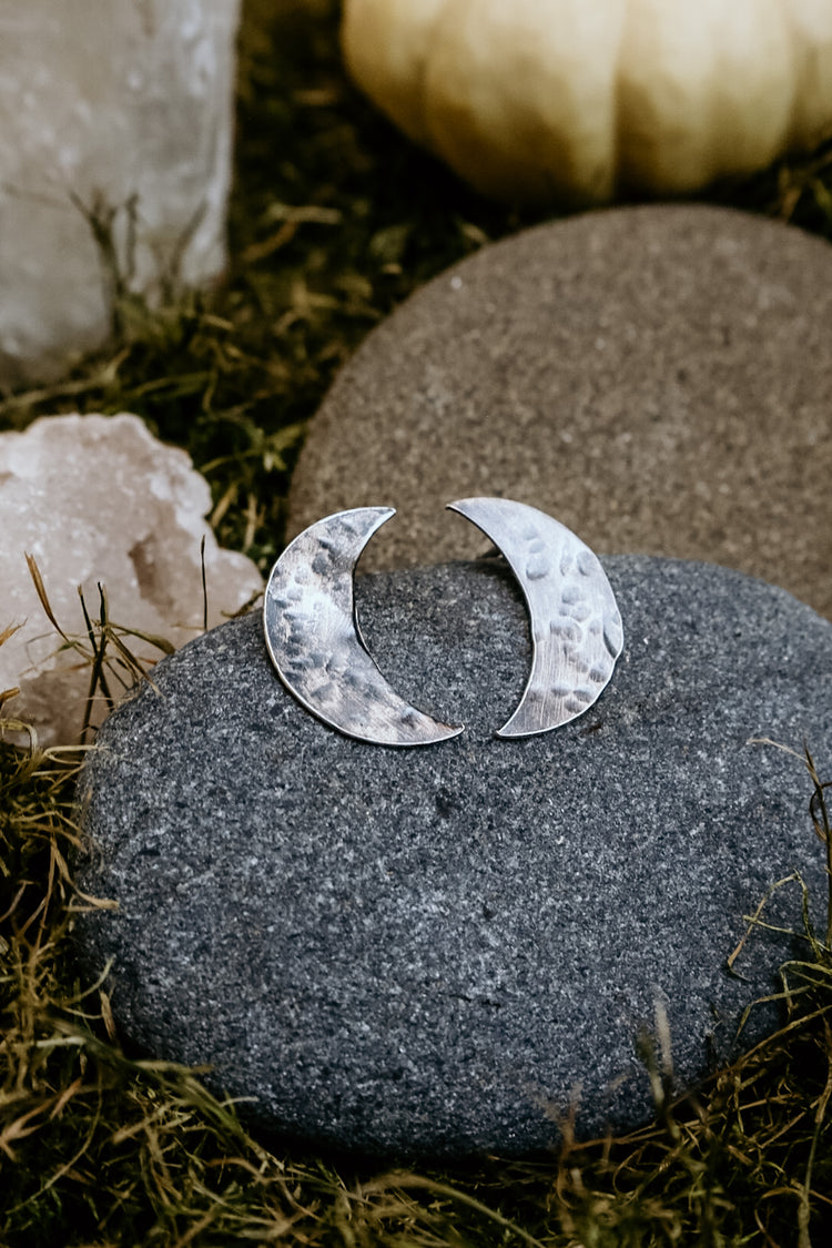 Small Textured Luna Studs